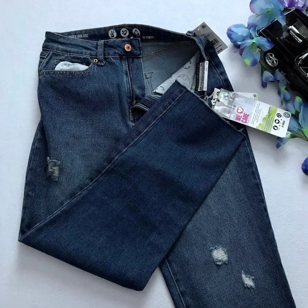 Rewash NWT Super High Rise Mom Jeans Juniors/Women 3/26